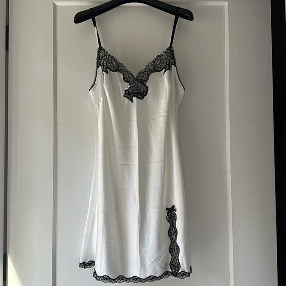 Victoria’s Secret Sexy Satin Chemise Slip - Picture 2 of 6